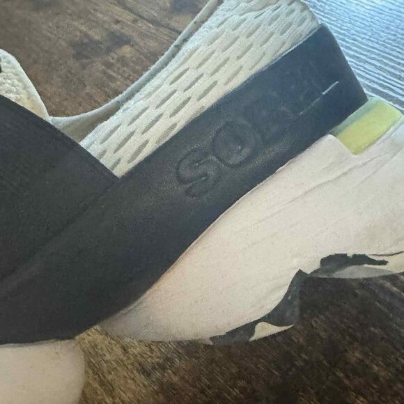 WOMEN SOREL KINETIC™ Impact Strap Women's Sneaker - Picture 6 of 9